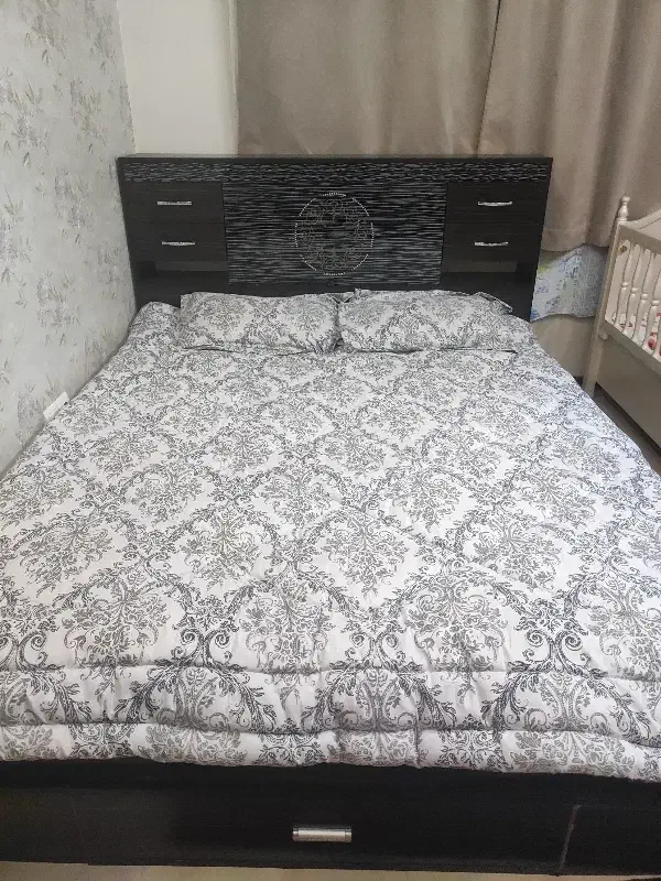 آینه دراور و تخت دو نفره|تخت و سرویس خواب|مشهد, آزادشهر|دیوار