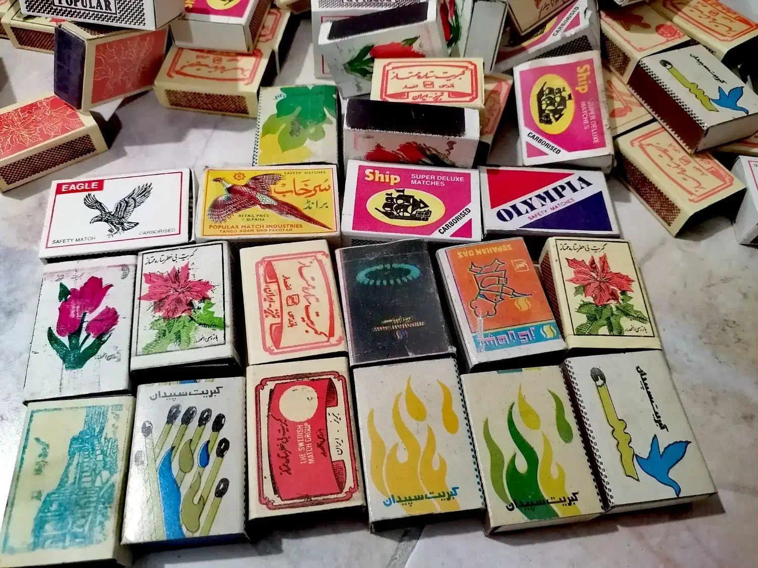 کبریت های قدیمی دهه50 و 60|کلکسیون اشیاء عتیقه|شیراز, دشت چنار|دیوار
