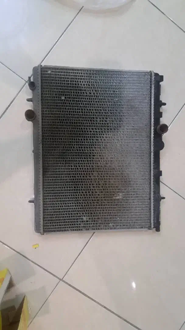 رادیاتور کارکرده ۲۰۶|قطعات یدکی و لوازم جانبی|فردیس, شهرک راه آهن|دیوار