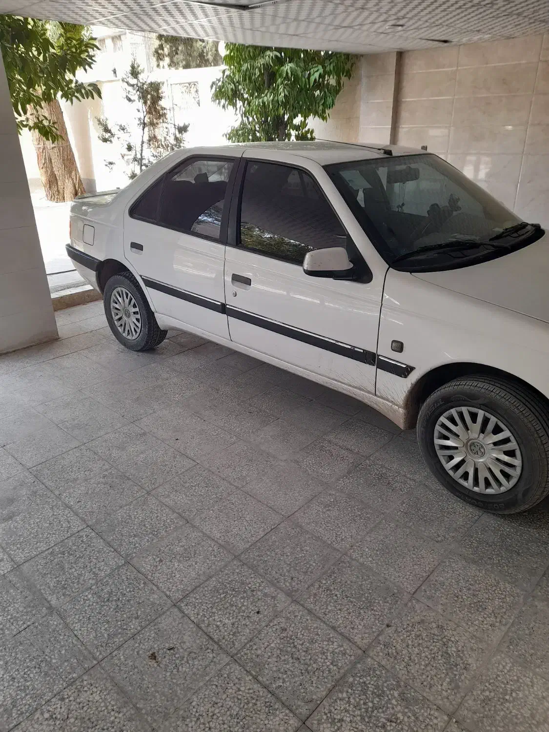 فروش فوری ۴۰۵ تیوفایو کارمندی|خودرو سواری و وانت|میمند, |دیوار