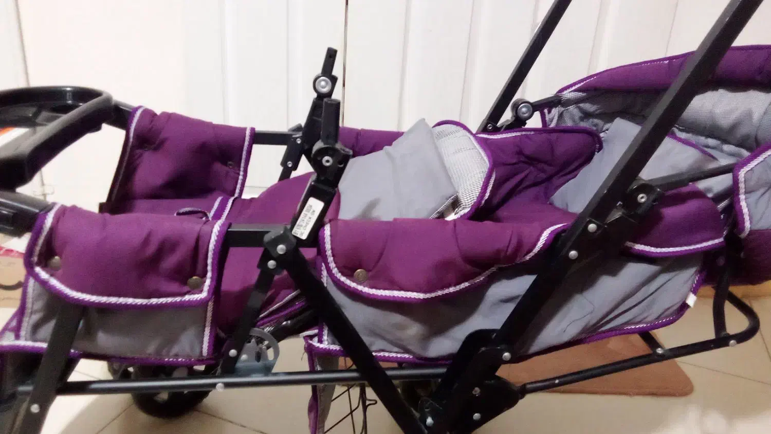 کالسکه دوقلو سالم وتمیز رودهن|کالسکه و لوازم جانبی|رودهن, |دیوار