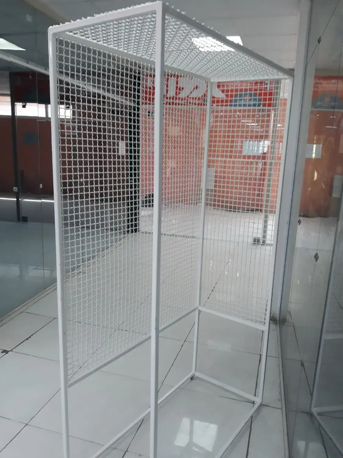 دکورمغازه فلزی چرخدار|فروشگاه و مغازه|فولادشهر, B4|دیوار