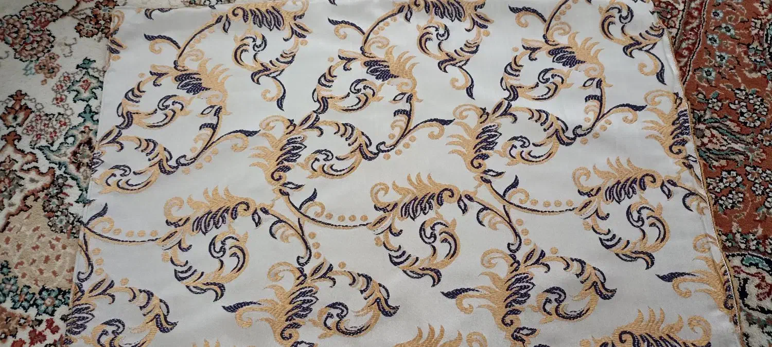 8عدد روبالشتی فقط ۴۰۰|رختخواب، بالش، پتو|بجنورد, |دیوار