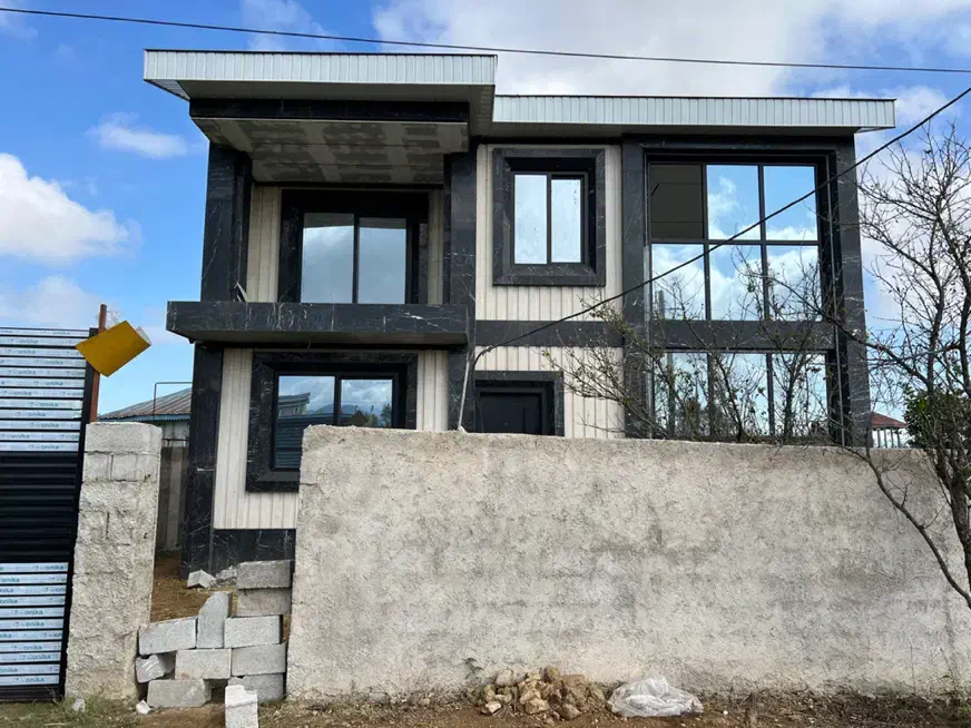 ویلا لوکس شهری/بنا ۲۱۶ متر/زمین ۲۵۰/سند تک برگ|فروش خانه و ویلا|رضوانشهر, |دیوار