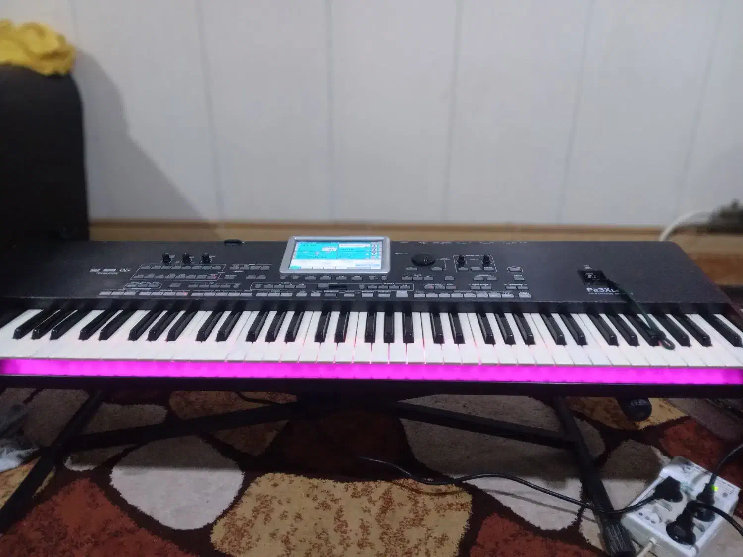 pa3pale|پیانو، کیبورد، آکاردئون|یاسوج, |دیوار