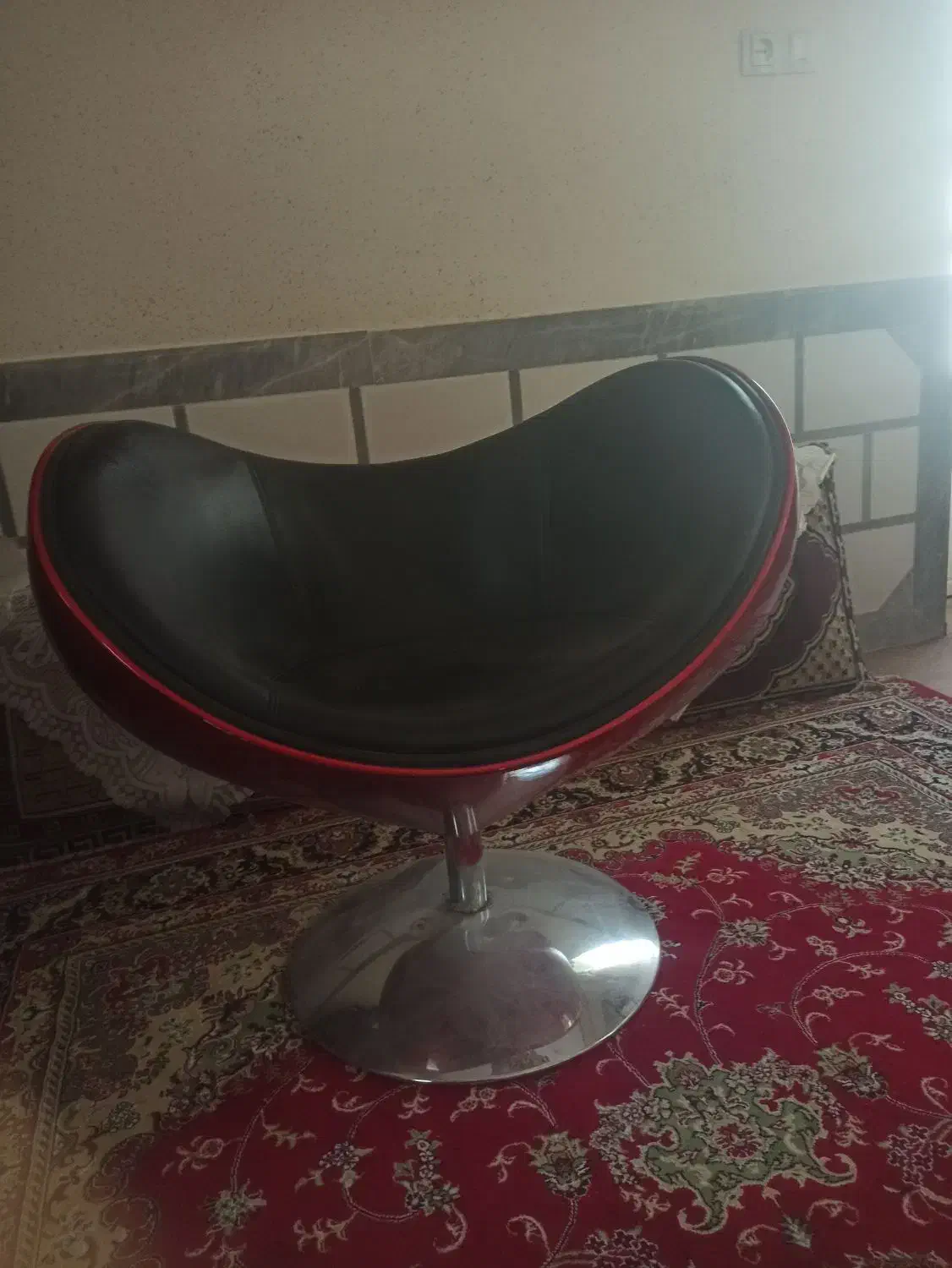 صندلی راحتی قرمز .صندلی دکوری|مبلمان خانگی و میز عسلی|کازرون, |دیوار