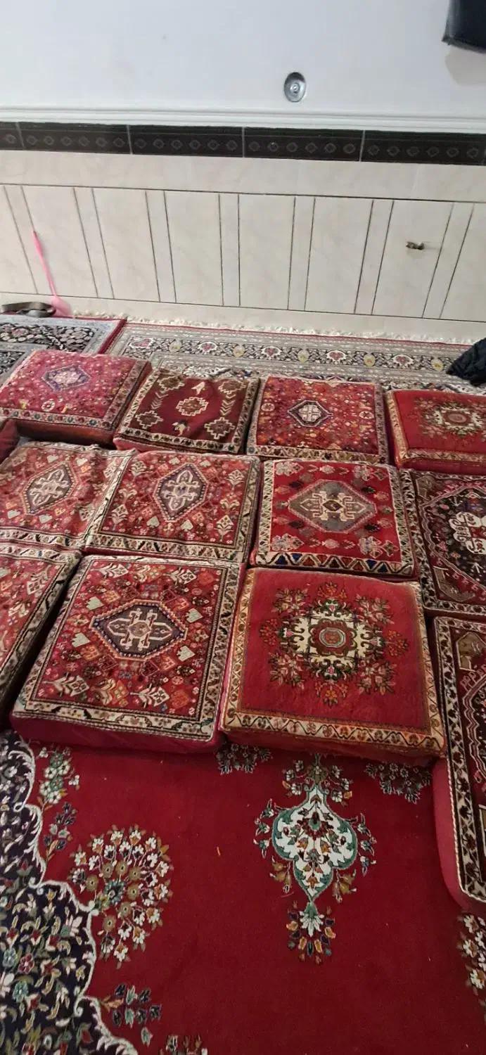 پشتی صنعتی قشقایی|پشتی|مرودشت, استادیوم‎|دیوار