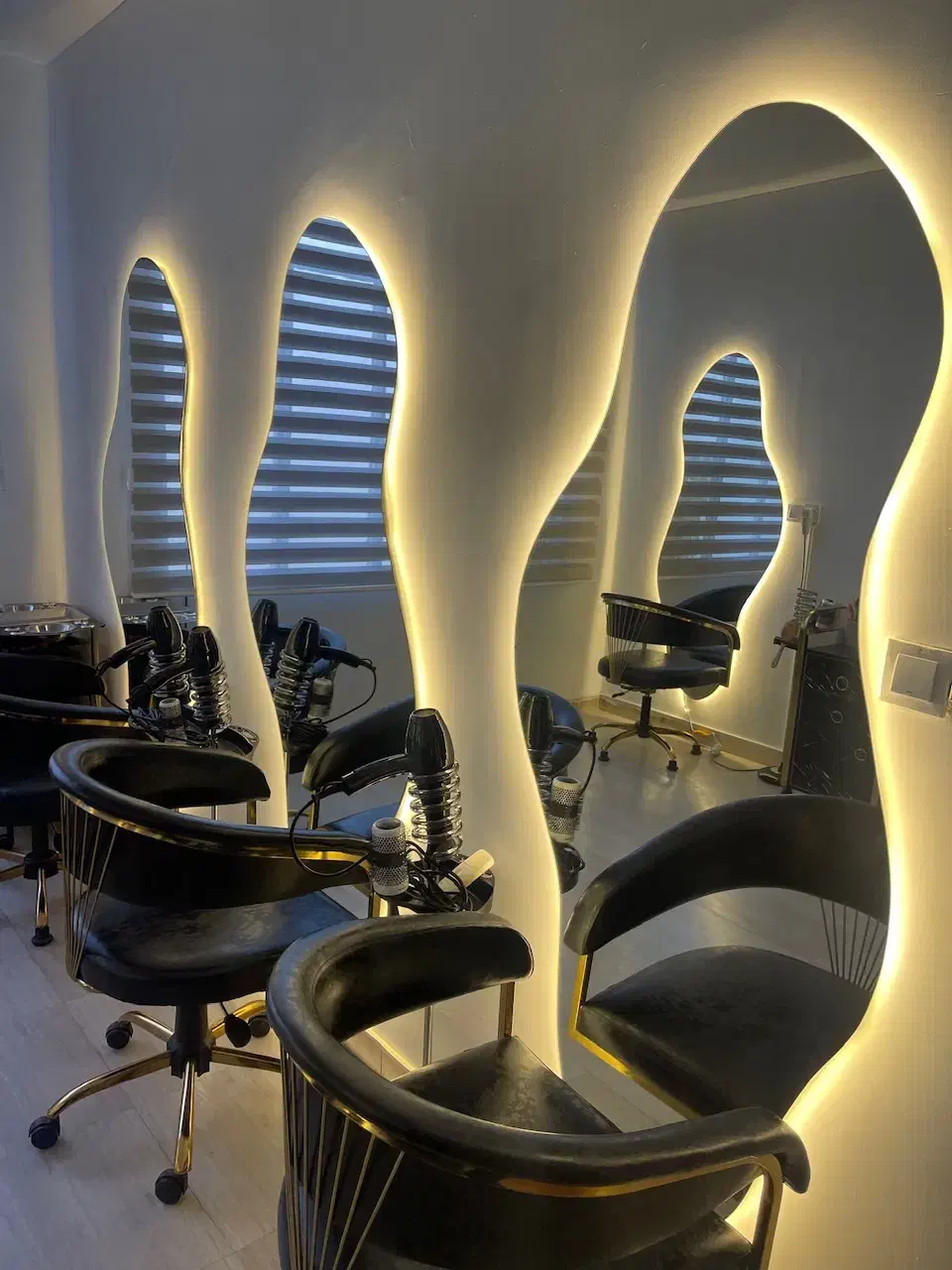 اجاره صندلی رنگ و کراتین|آرایشگاه و سالنهای زیبایی|تهران, افسریه شمالی|دیوار