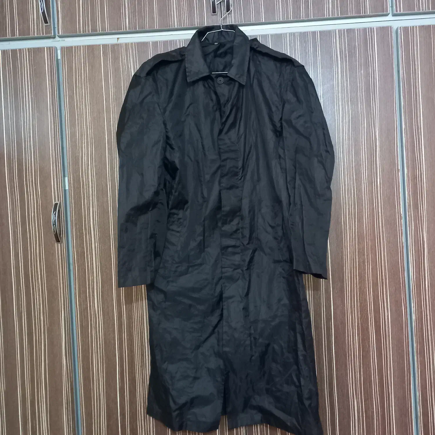 بارونی|لباس|دهلران, |دیوار