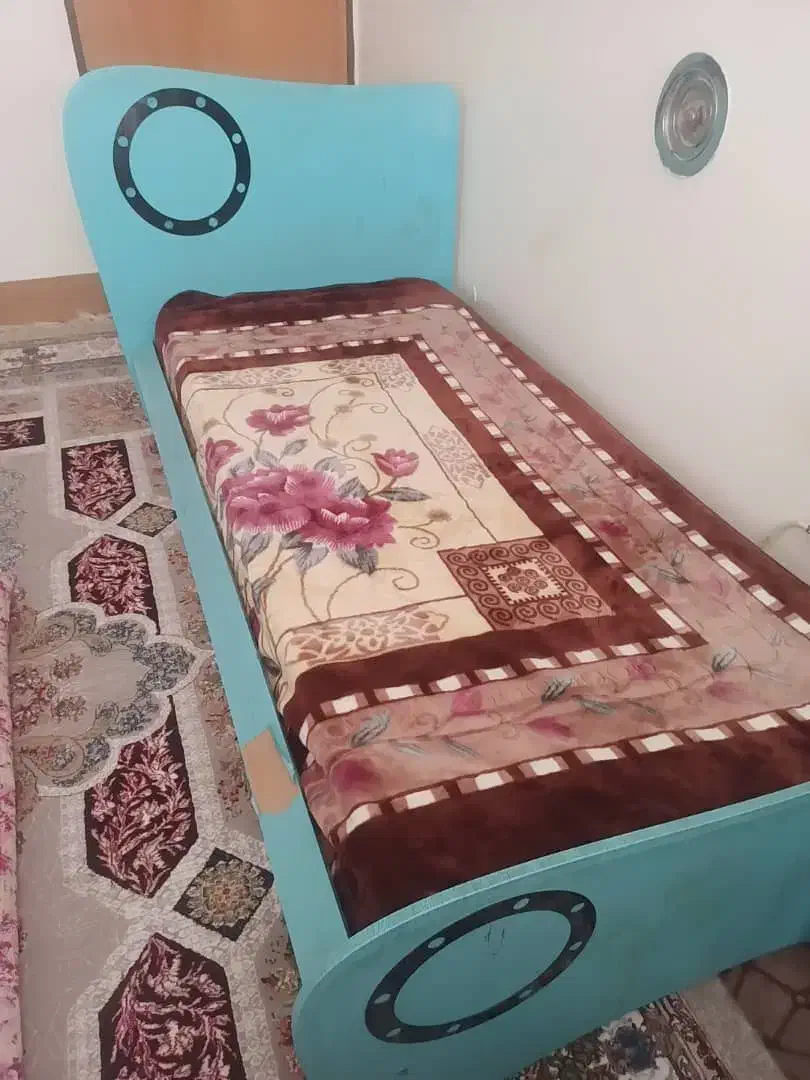 فروش کمد و تخت خواب تک نفره|تخت و سرویس خواب|قیروکارزین, |دیوار
