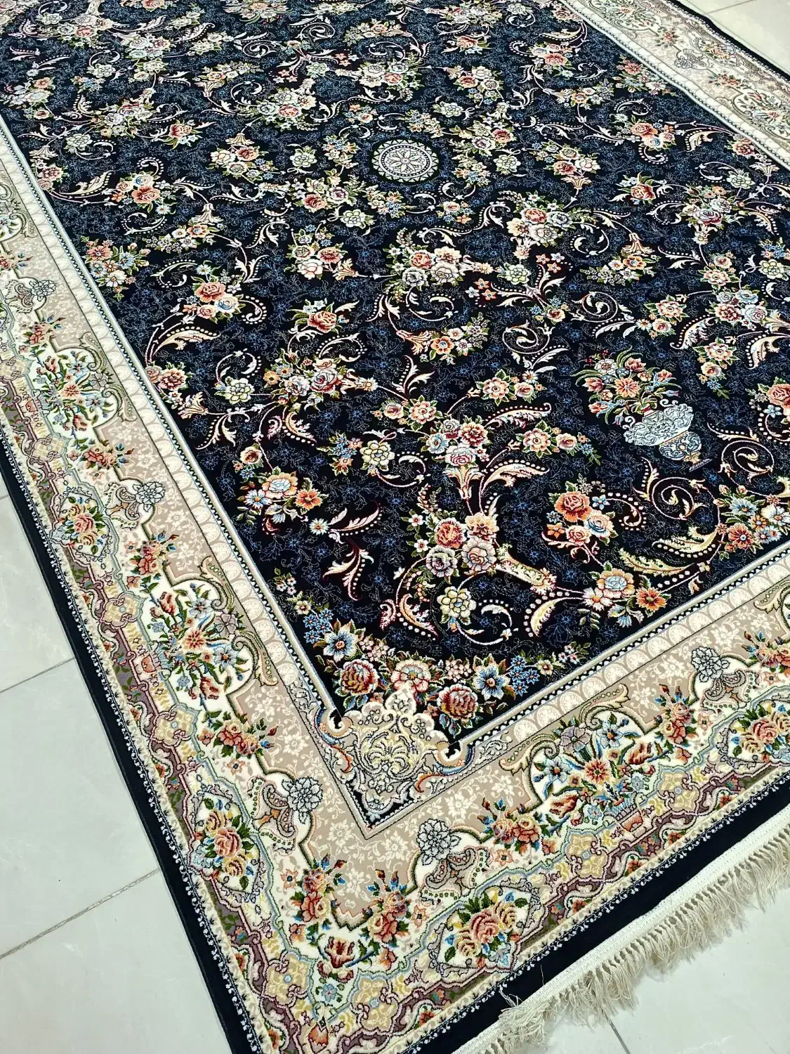 ۲ تخته ۹ متری افشان ۷۰۰شانه تراکم ۲۵۵۰ اصلی|فرش|کرمانشاه, |دیوار