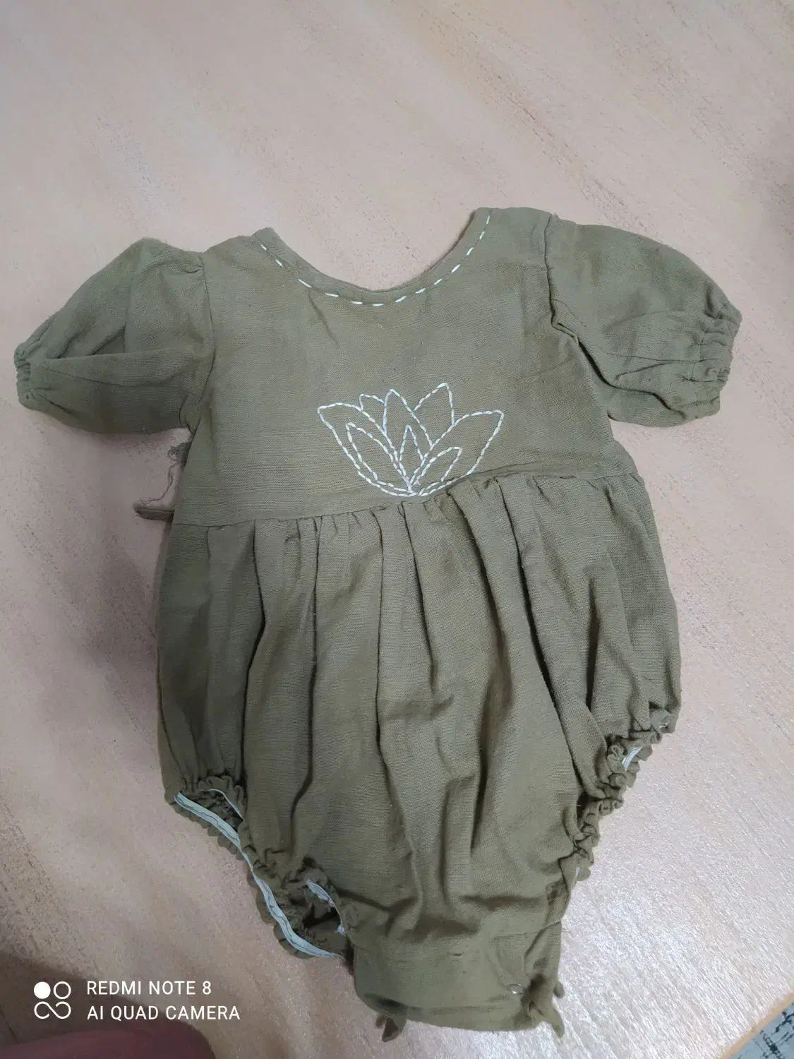 لباس نوزادی تا ۹ ماهگی|کفش و لباس بچه|اقبالیه, |دیوار