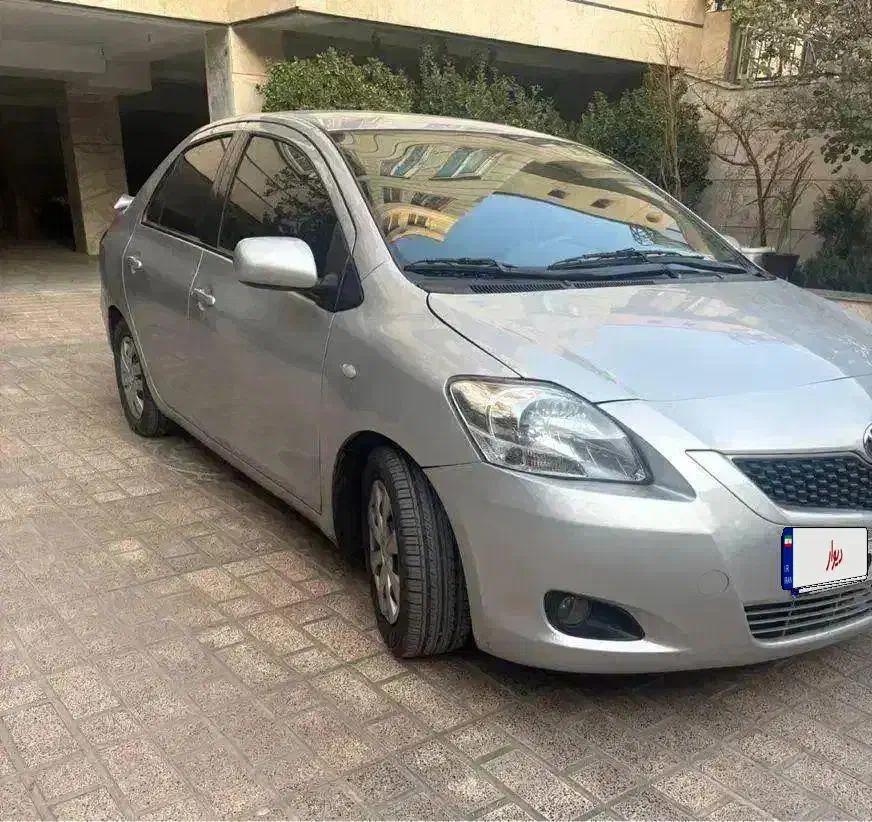 تویوتا یاریس|خودرو سواری و وانت|کرج, شهرک بنفشه|دیوار