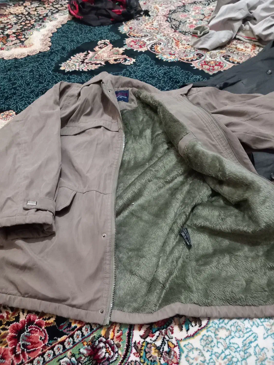 یکعددکافشنبا۳عددکت|لباس|اسلامآباد غرب, |دیوار