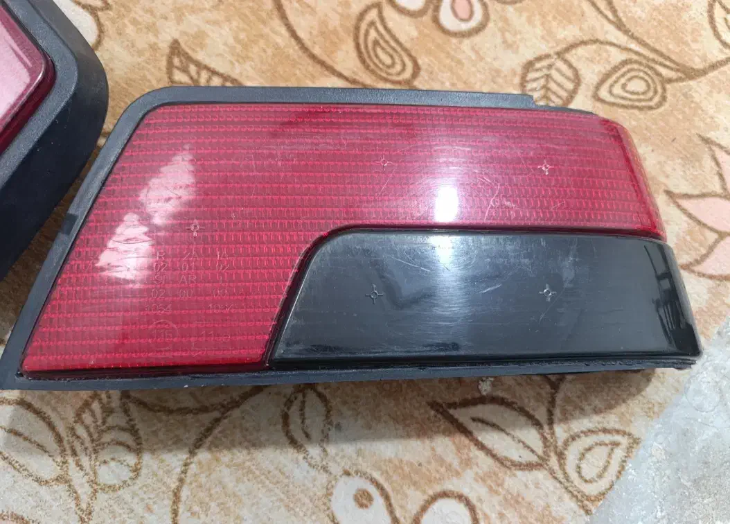 چراغ خطر و لاستیک|قطعات یدکی و لوازم جانبی|همدان, |دیوار