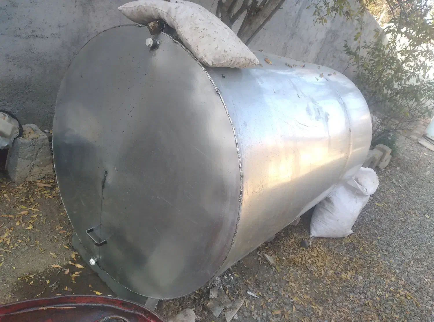 تانکر ۲ هزار لیتر نو و بشکه|ابزارآلات|پارس‌آباد, |دیوار