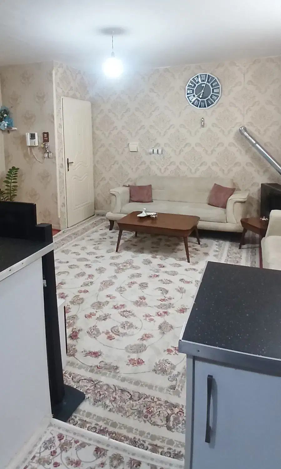 اپارتمان۵۷متر/دوخواب/بازسازی شده/خوش نقشه/قائمیه|فروش آپارتمان|اسلامشهر, شهرک قائمیه|دیوار