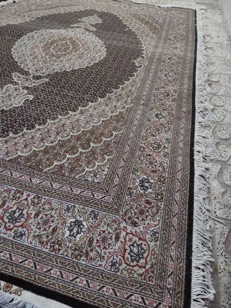 فرش دستبافت طرح ماهی خوی خودم بافندم|فرش|تهران, نیاوران|دیوار