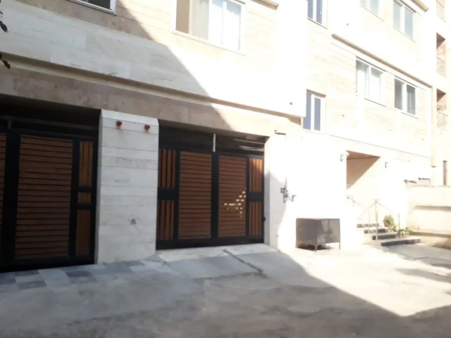 واحد نوساز محوطه کاخ ۳ خواب|فروش آپارتمان|چالوس, |دیوار