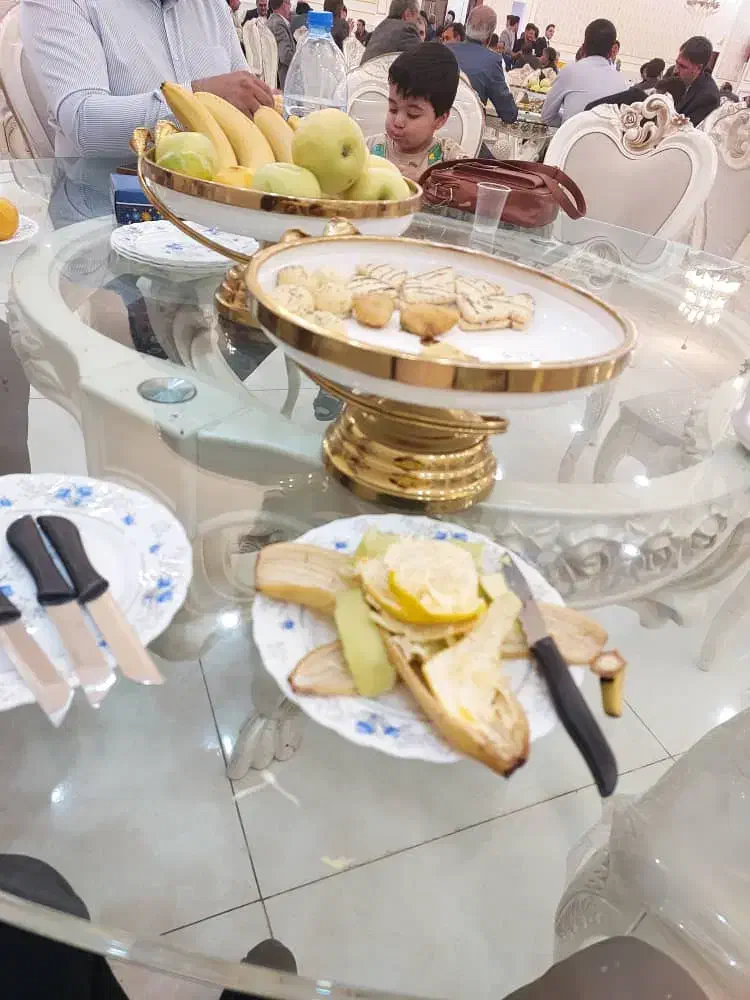 خانم جهت خدمات در تالار وهتل خانه معلم جعت نظافت|خدمات نظافت|سیرجان, |دیوار