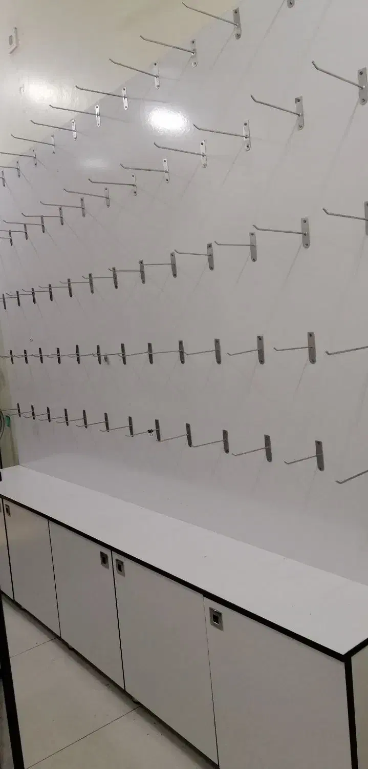 دکور مغازه کاملا در حد نو|کتابخانه، شلف، قفسه‌های دیواری|بندر انزلی, لیچارگی حسن رود|دیوار