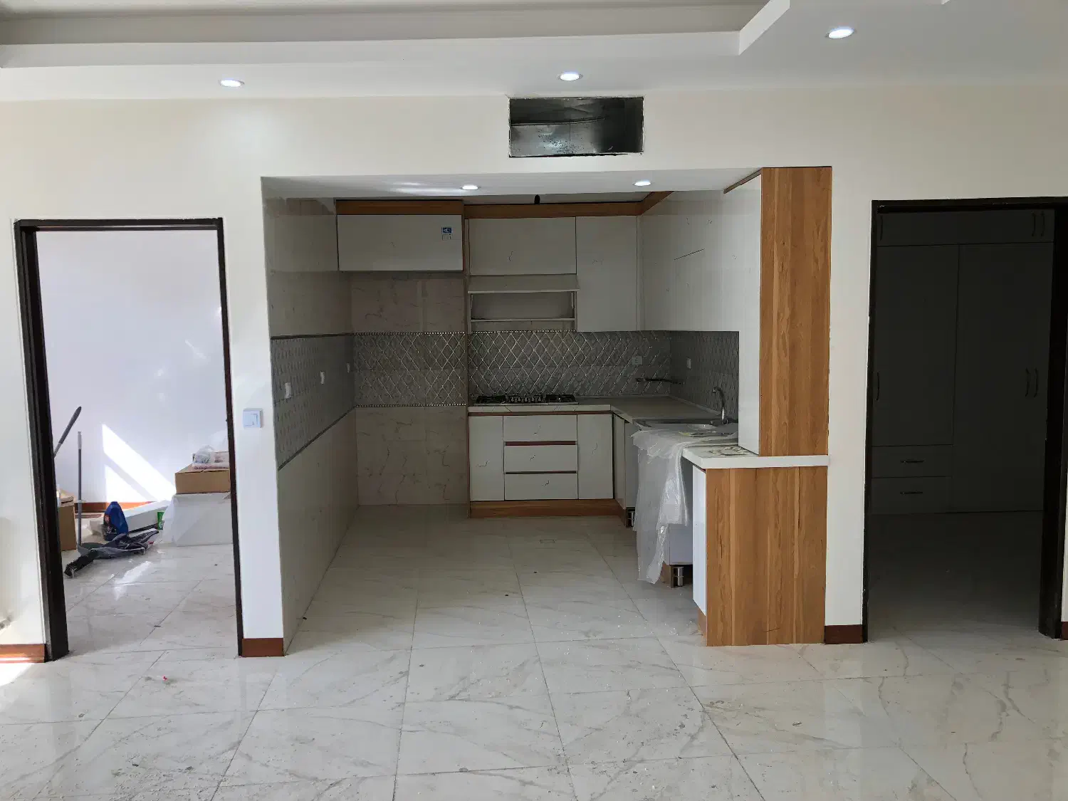 آپارتمان دو خواب نوساز کلید نخورده|فروش آپارتمان|فردوسیه, |دیوار