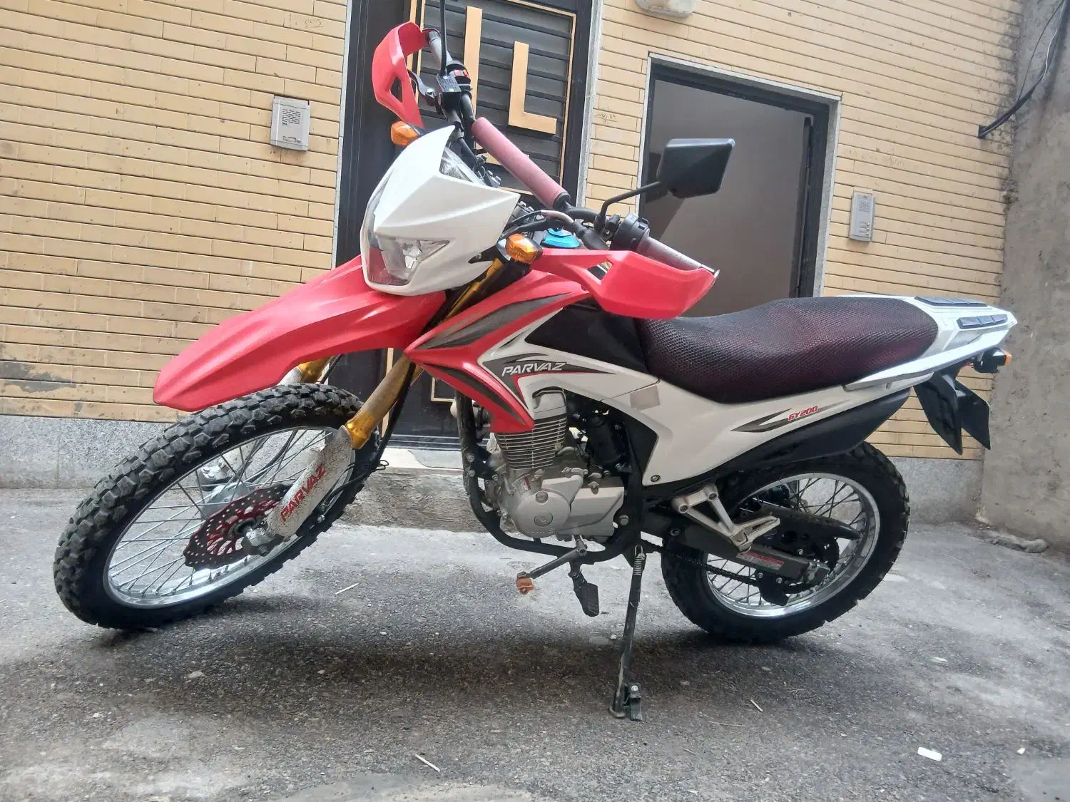 تریل پرواز۲۰۰ صفر|موتورسیکلت|تبریز, |دیوار