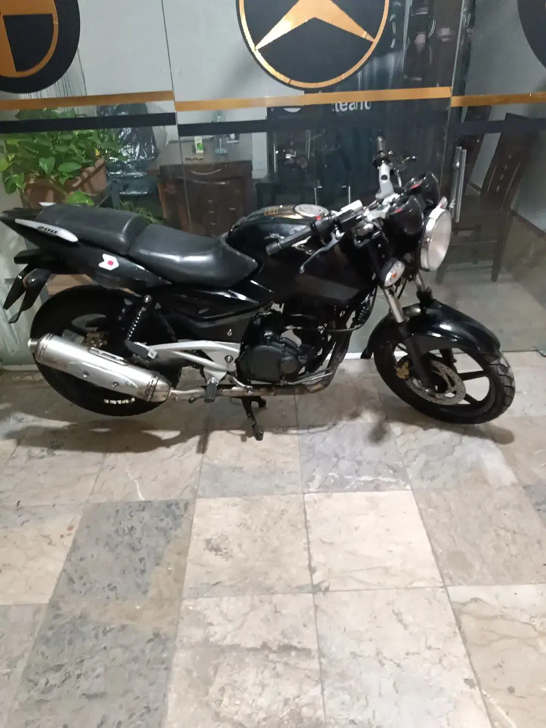 موتور 90 پالس 220 هندی دوشمع فنی سالم آماده انتقال|موتورسیکلت|تهران, نعمت‌آباد|دیوار