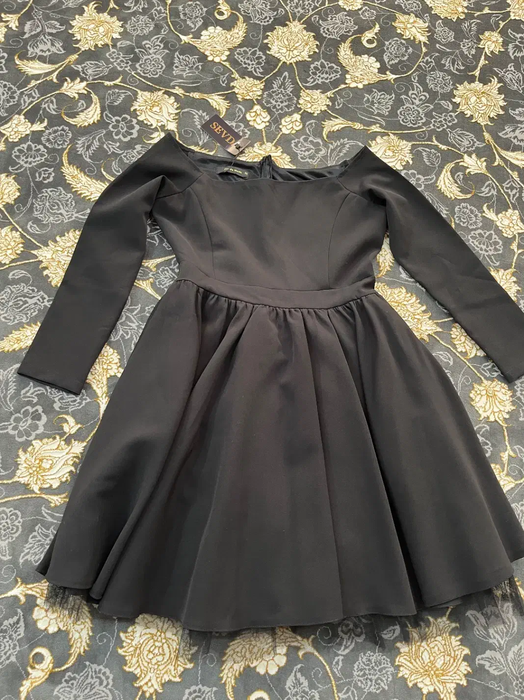 دو دست لباس مجلسی نو|لباس|آران و بیدگل, |دیوار