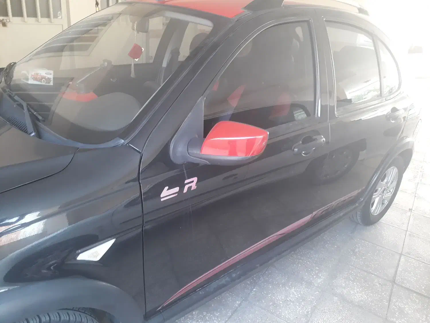 کوییک آر ۹۸ مشکی قرمز بدون رنک|خودرو سواری و وانت|مشهد, الهیه|دیوار