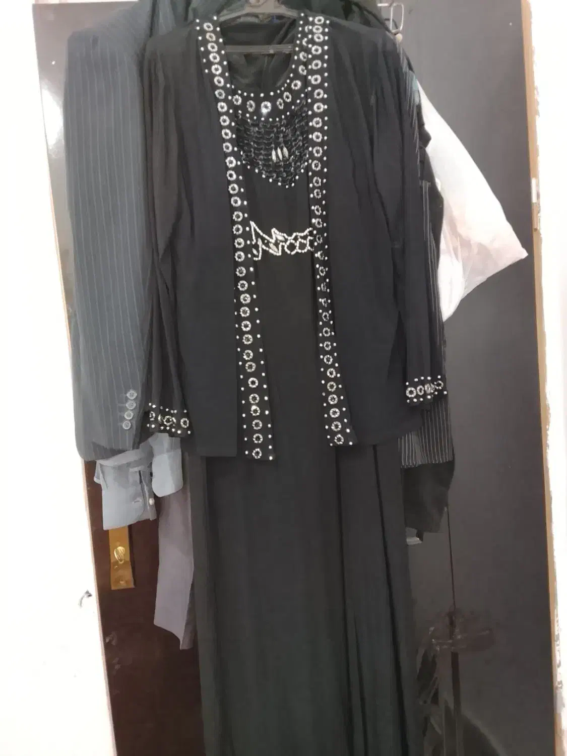 لباس مجلسی|لباس|زابل, |دیوار