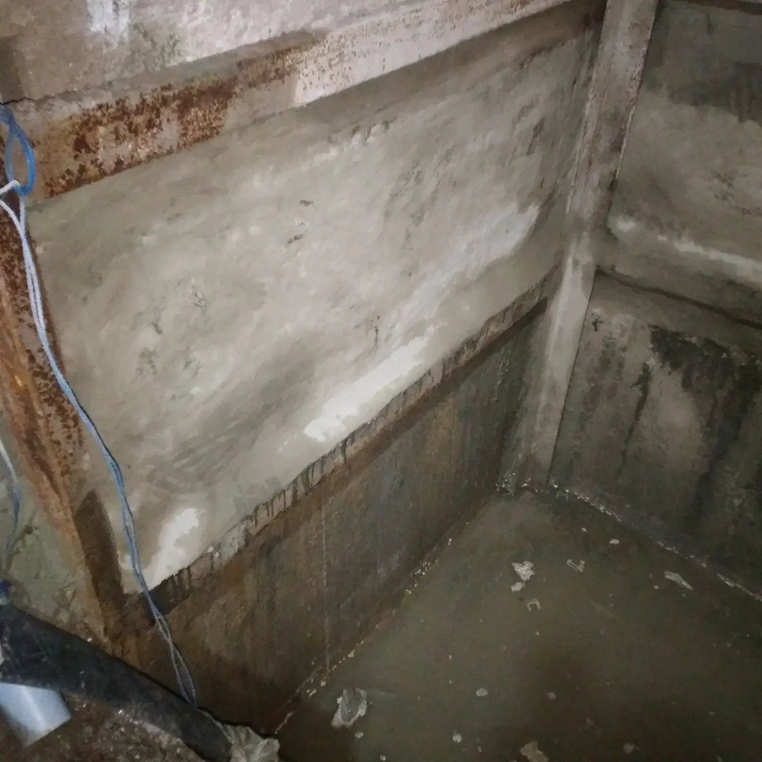 اجرا عایق نانو ضد آب فشار منفی تخصصی درگیلان|خدمات پیشه و مهارت|رشت, یخسازی|دیوار