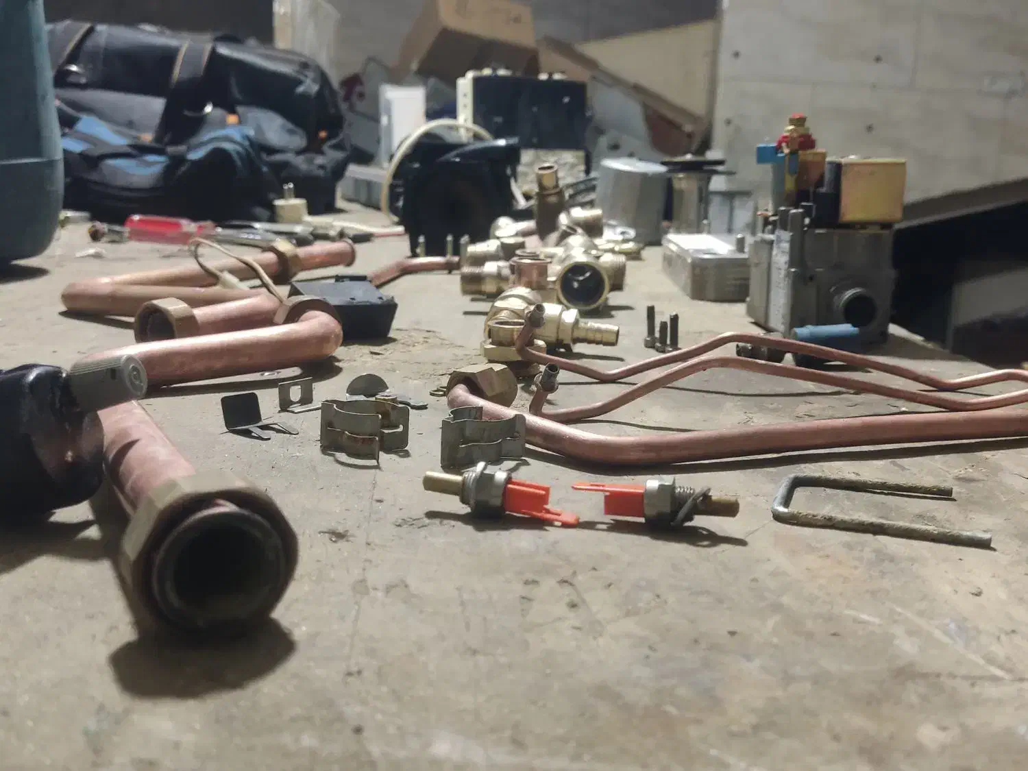 سرویس سالیانه پکیچ و آبگرم کن رفع کد خطای پکیچ|آبگرمکن، پکیج، شوفاژ|سنندج, |دیوار