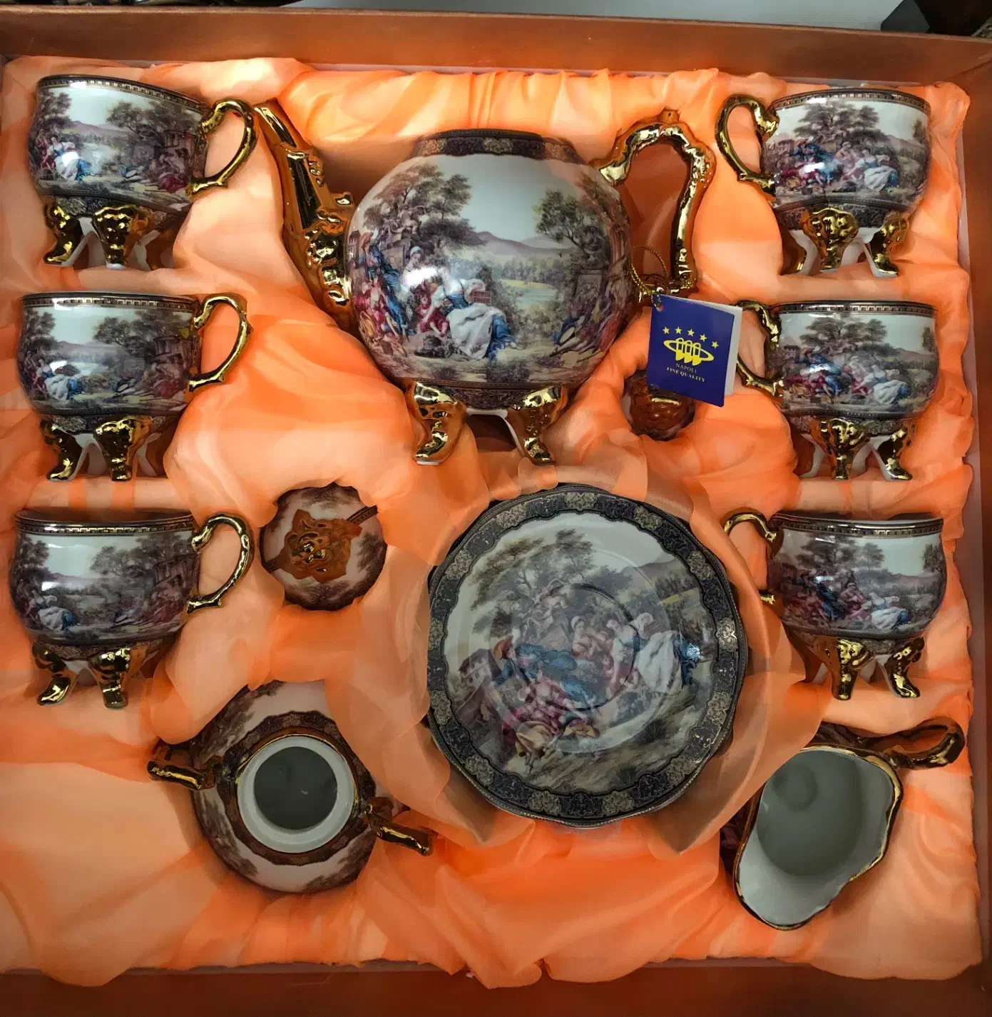 سرویس پذیرایی ظروف آنتیک ناپولی دکوری جهیزیه|ظروف سرو و پذیرایی|هشتگرد, شهرک گلها|دیوار