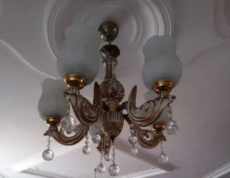 لوستر|لوستر و چراغ آویز|لاهیجان, جمهوری|دیوار