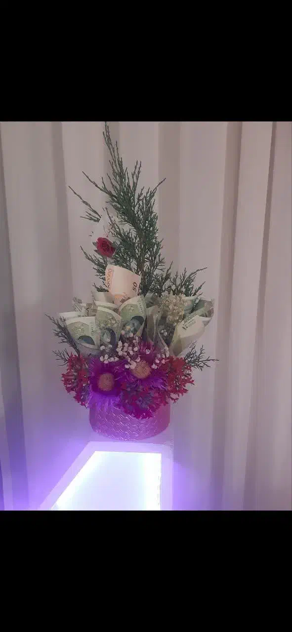 باکس گل|گل مصنوعی|قم, شاه سید علی|دیوار