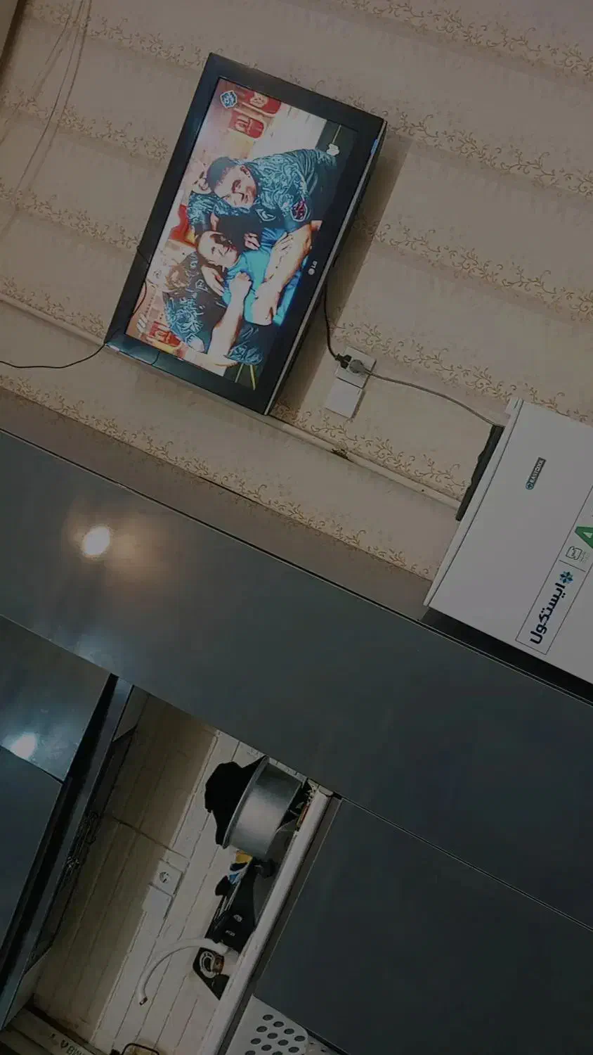 هم خونع خانم|اجارهٔ آپارتمان|مشهد, عنصری|دیوار