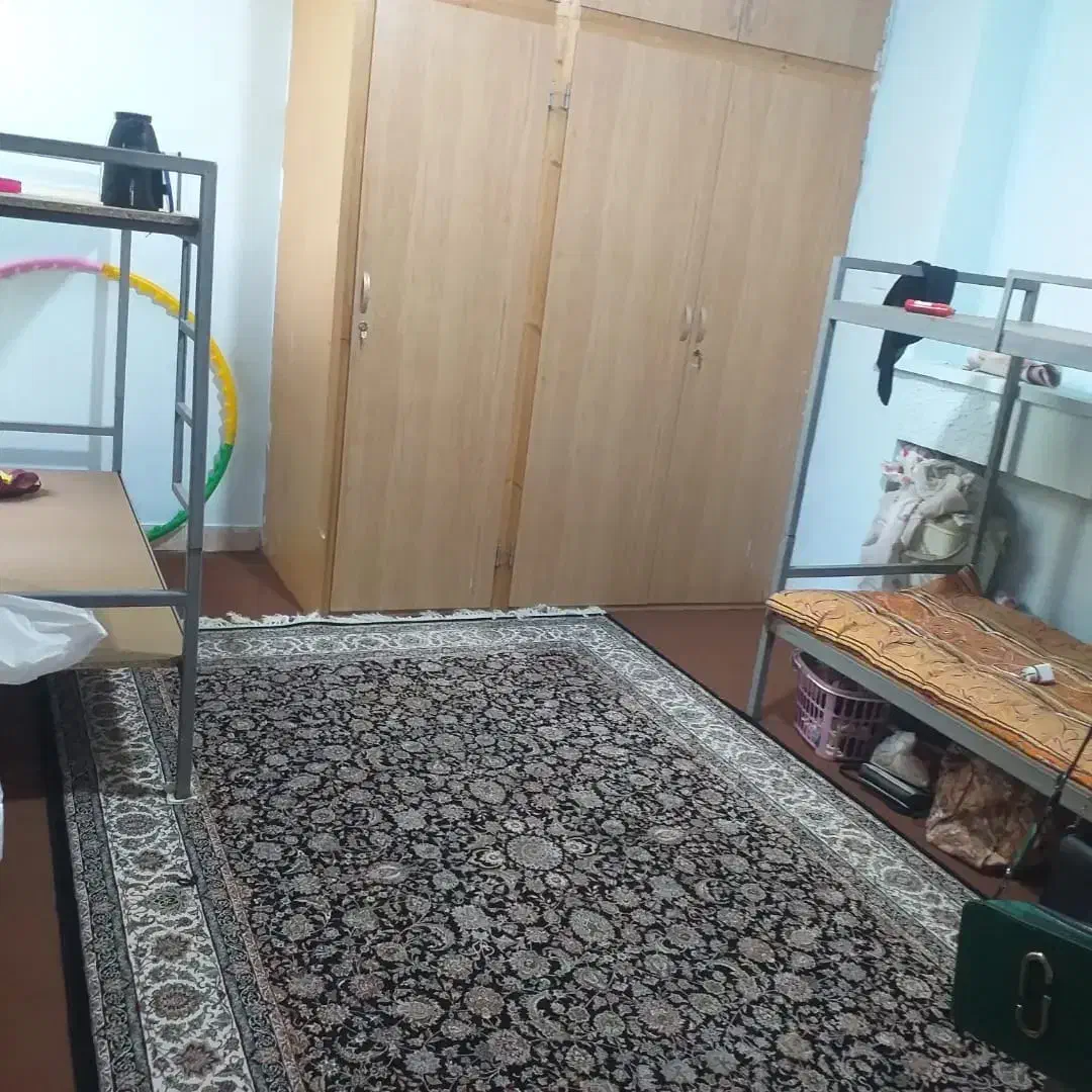خوابگاه دخترانه تازه تاسیس .با ۸ خواب  در بعثت ۱۴|اجارهٔ خانه و ویلا|شیراز, بعثت|دیوار
