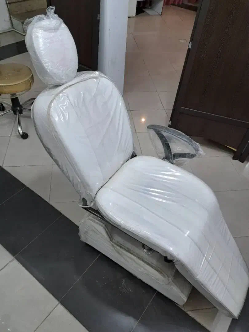 صندلی میکاپ|آرایشگاه و سالن‌های زیبایی|شاهرود, |دیوار