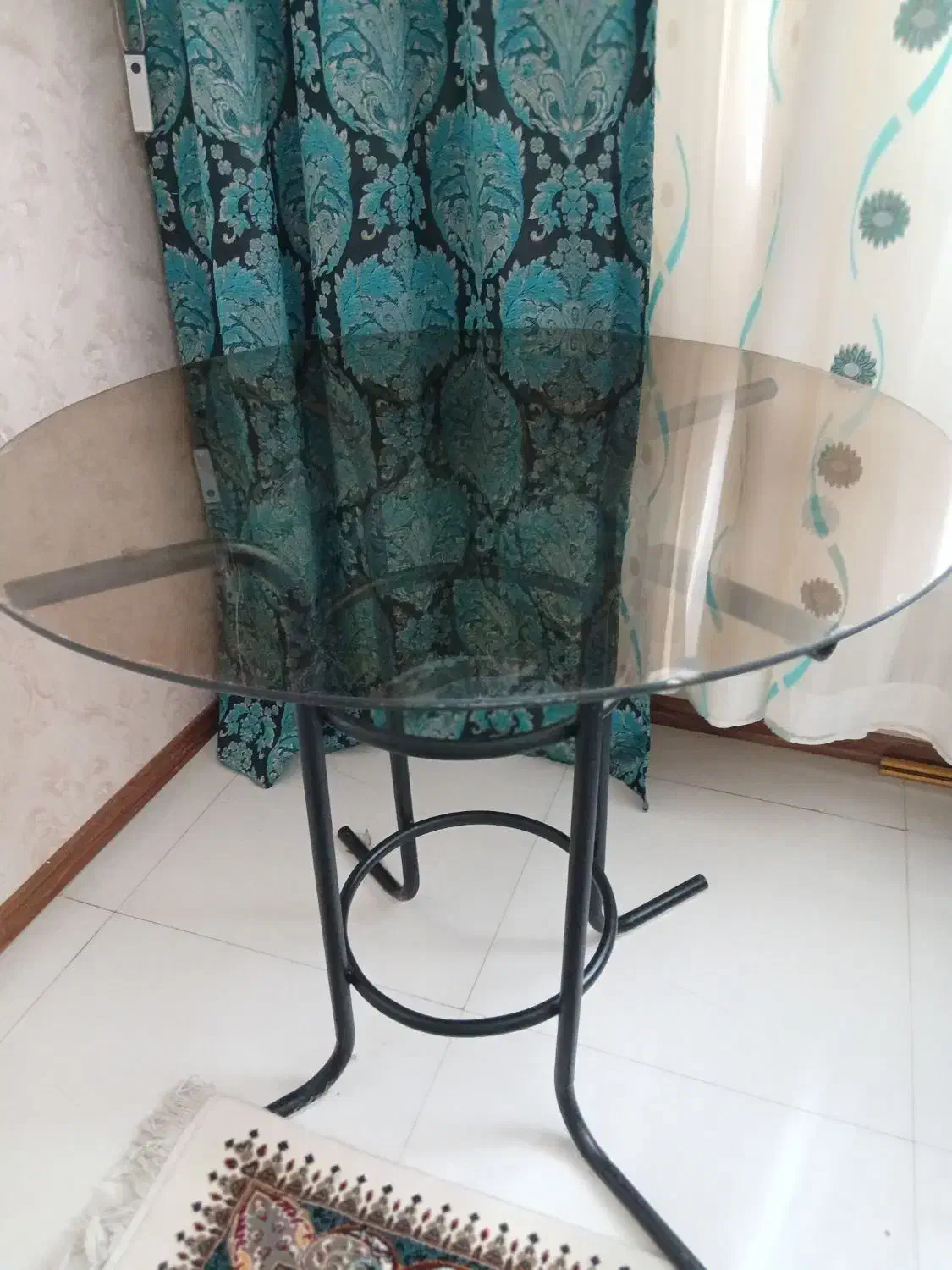 میز شیشه ای گرد|میز و صندلی غذاخوری|مشهد, جاهد شهر|دیوار