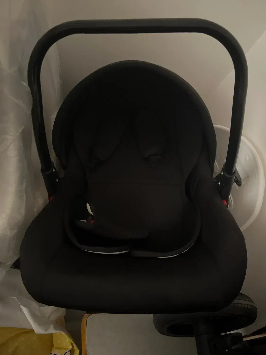 کریر و لباس نوزاد|اسباب و اثاث بچه|آستانه اشرفیه, |دیوار