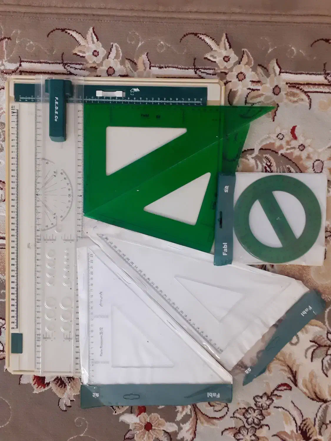 وسایل کامل نقشه کشی|لوازم التحریر|بروجرد, |دیوار