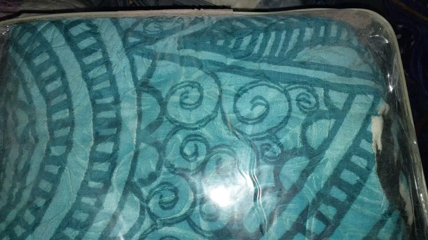 انواع تشک های تک نفره و پتو های دونفره|رختخواب، بالش، پتو|بندر کنگان, |دیوار