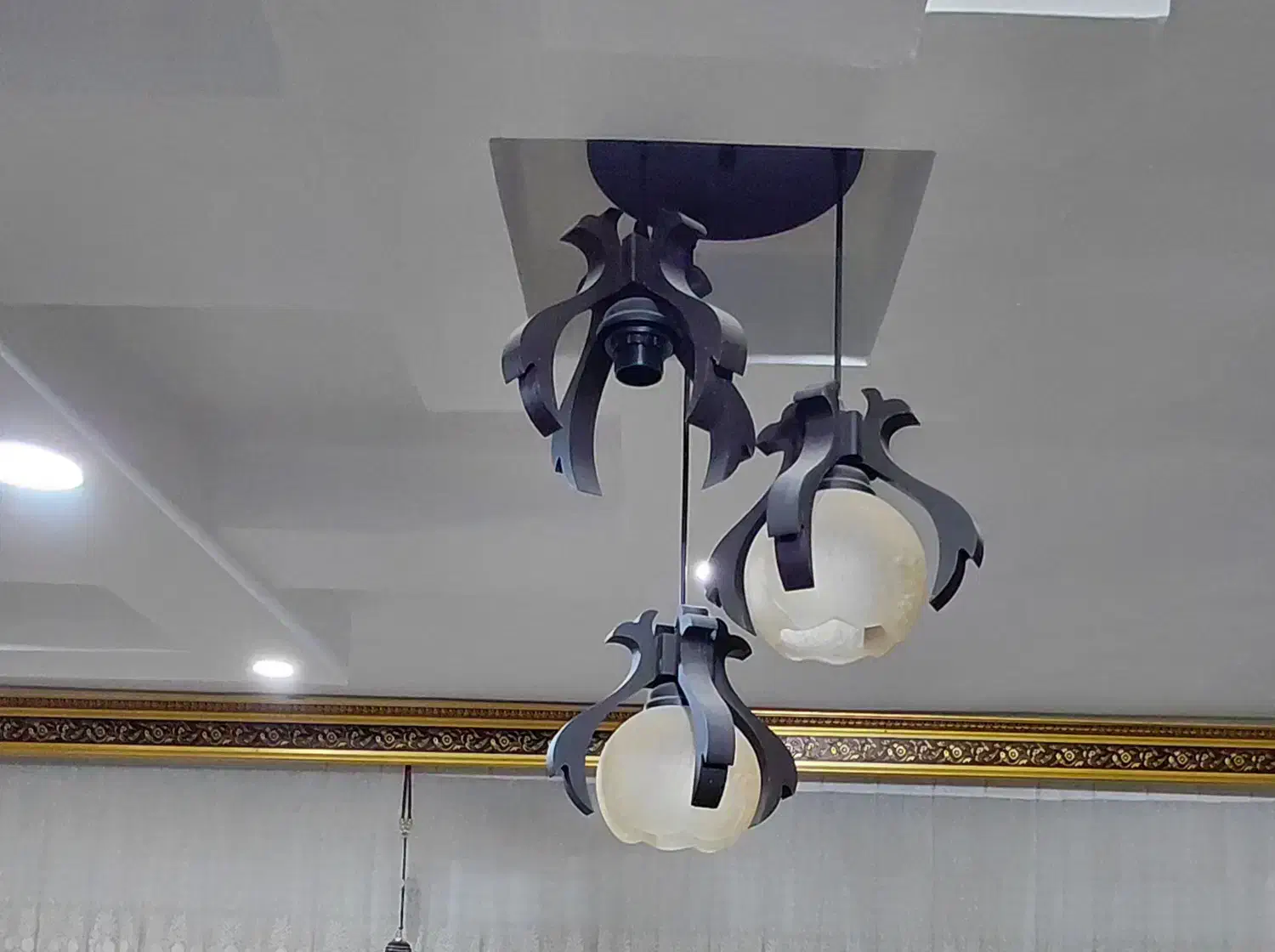 لوستر|لوستر و چراغ آویز|بیرجند, |دیوار