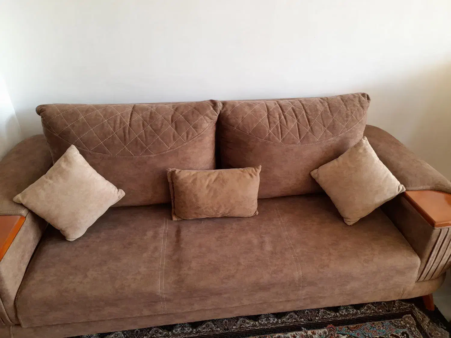 کاناپه سه نفر بزرگ|مبلمان خانگی و میز عسلی|شیراز, فرگاز|دیوار