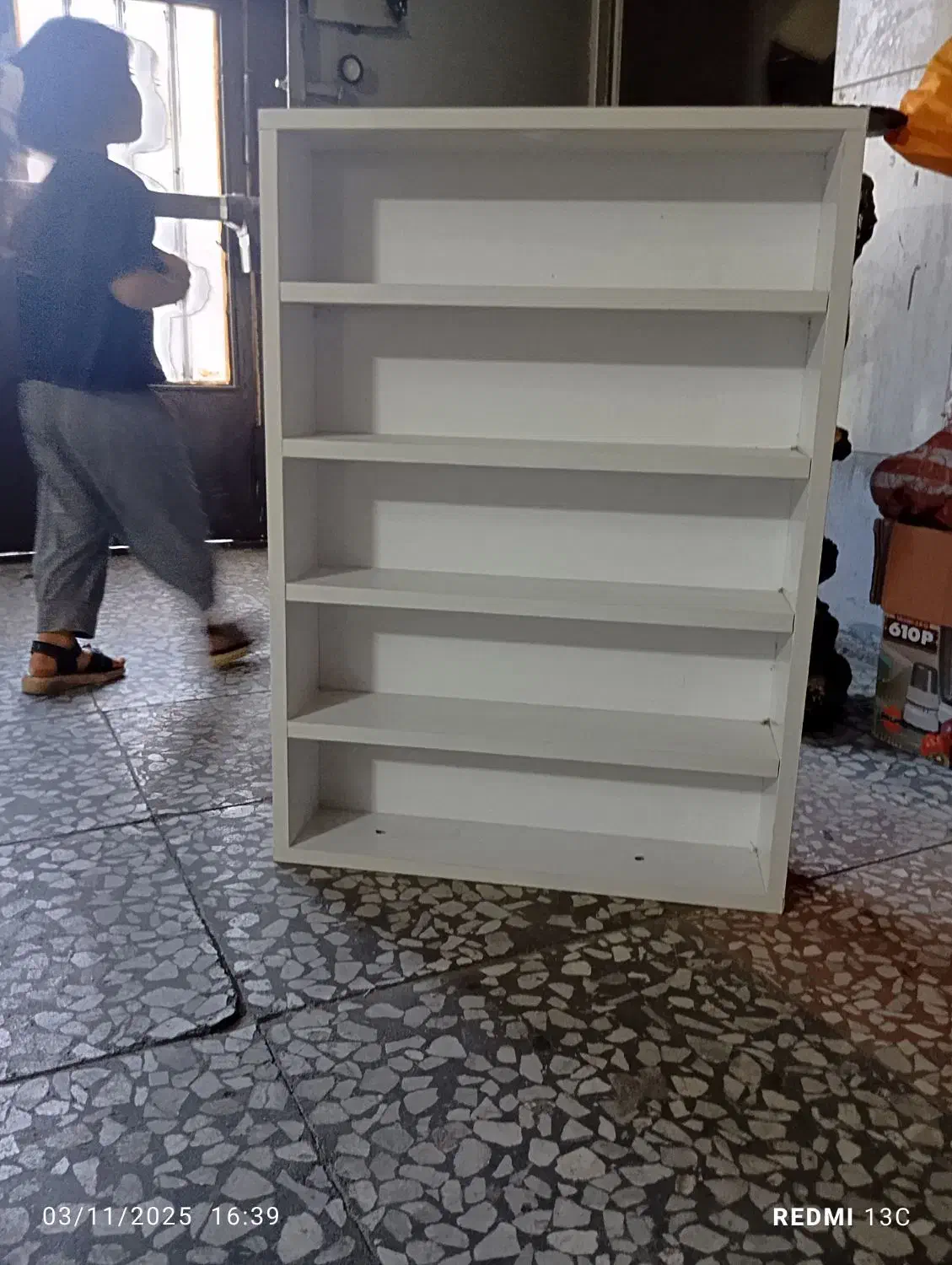 استند لاک|آرایشگاه و سالن‌های زیبایی|فولادشهر, مسکن مهر فولادشهر|دیوار