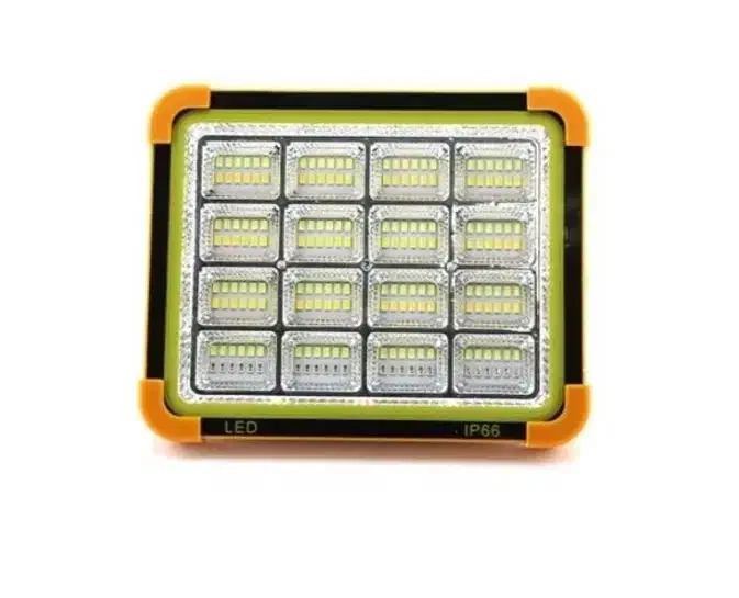 پروژکتور شارژی خورشیدی نیاز به تعمیر جزیی|لامپ و چراغ|شاهین‌شهر, فردوسی|دیوار