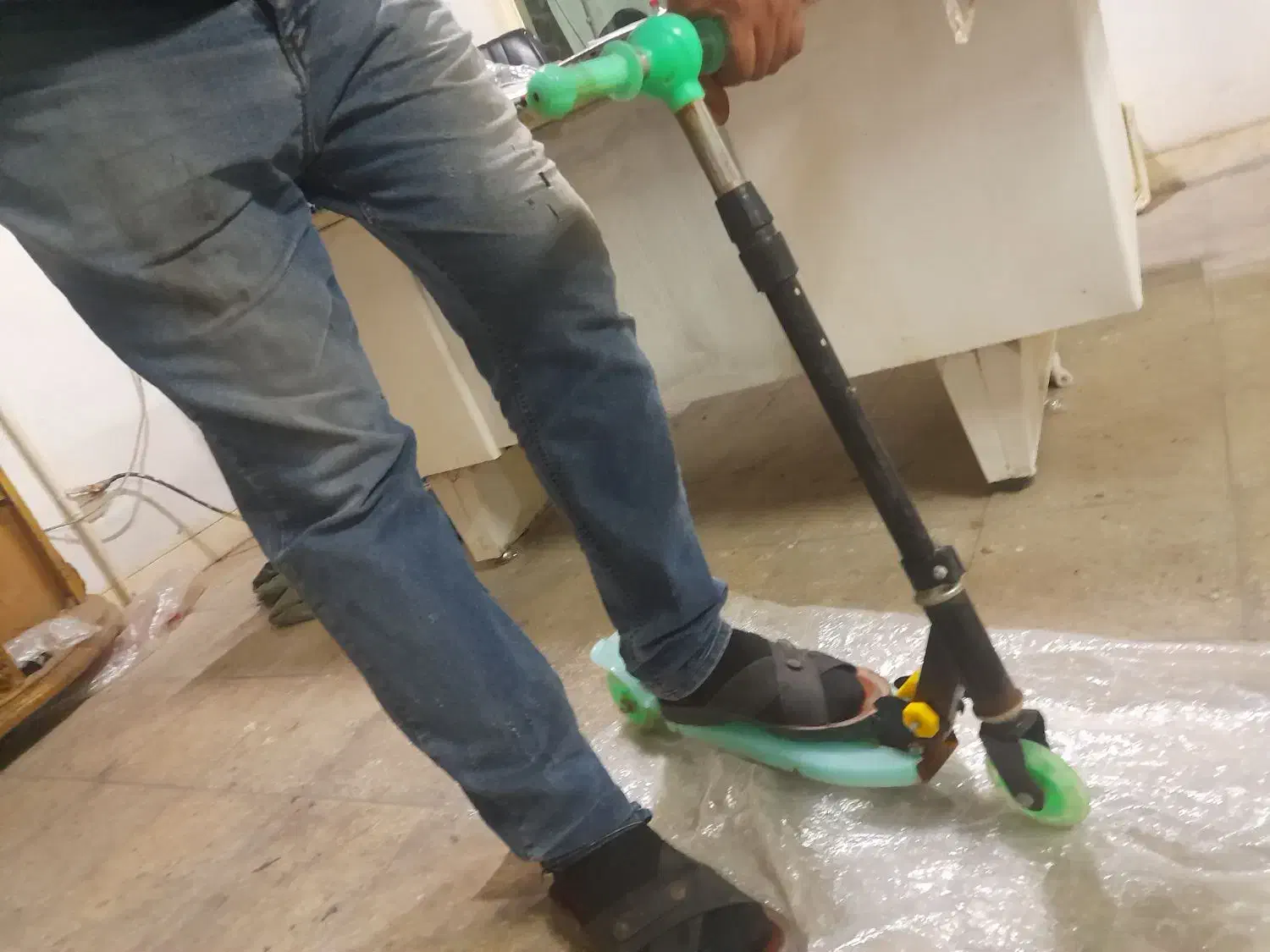 اسکوتر سه چرخ|دوچرخه، اسکیت، اسکوتر|قم, باسکول|دیوار