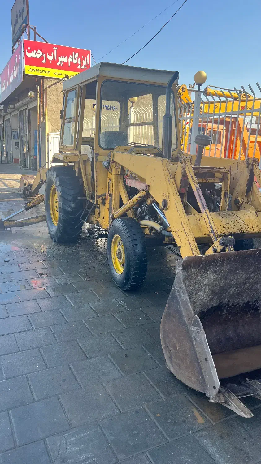 بیل بکهو‌مدل ۱۳۷۲|خودرو سنگین|اشنویه, |دیوار