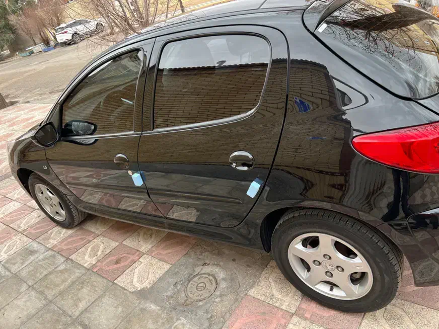 ۲۰۷ کارمندی سیرجان|خودرو سواری و وانت|کرمان, |دیوار